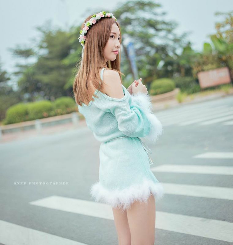 小清新90后美女户外清纯写真图片