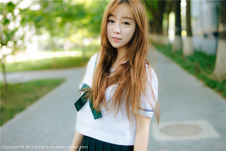 学生装美女王语纯室内清纯唯美写真照