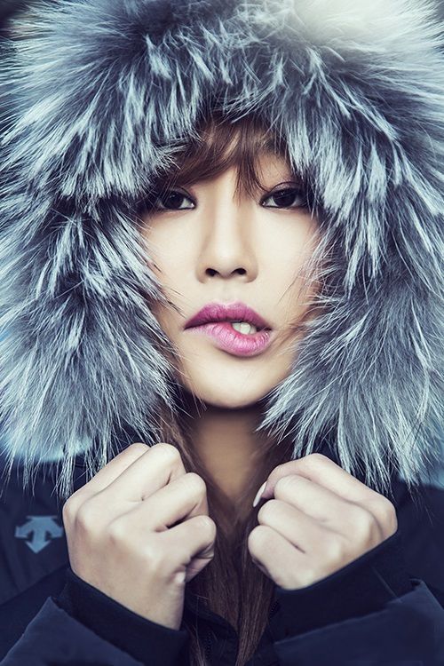 韩国女演员孝琳个性时尚写真