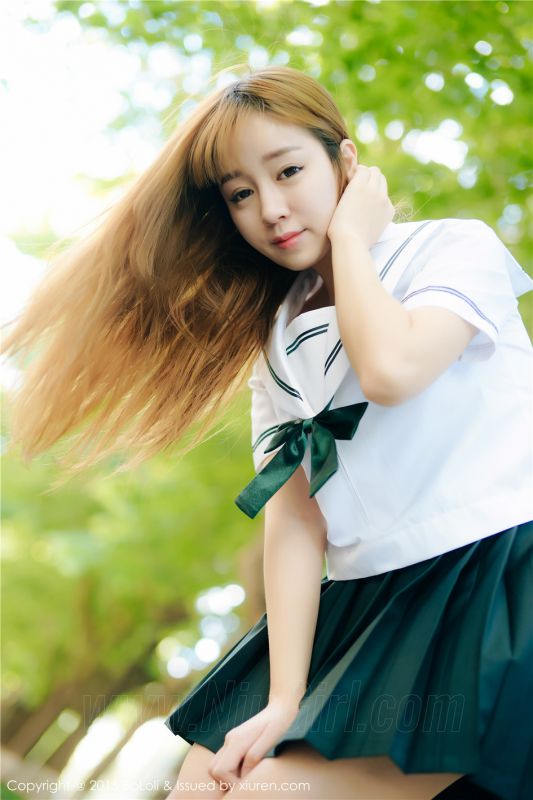 学生装美女王语纯室内清纯唯美写真照