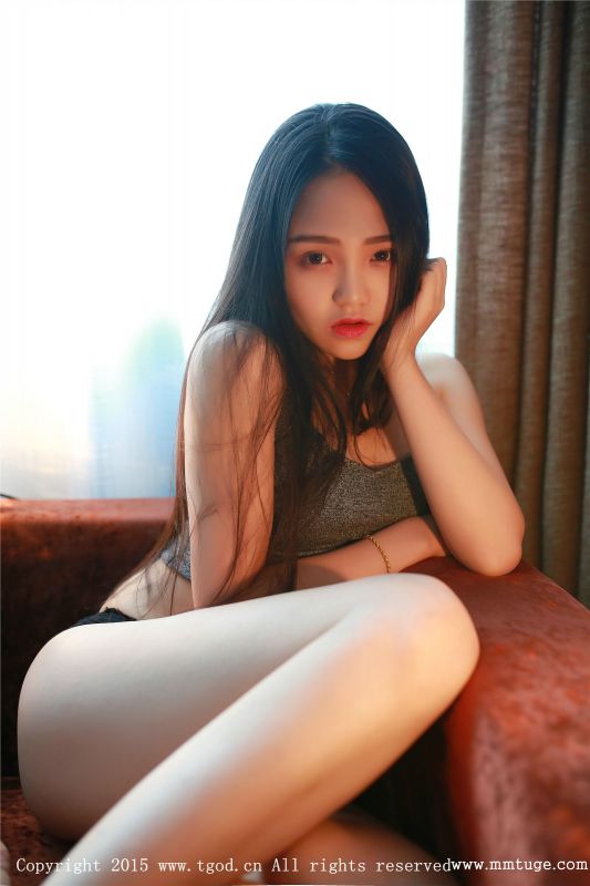 香车美人佩佩Cassie私房大秀骨感身材