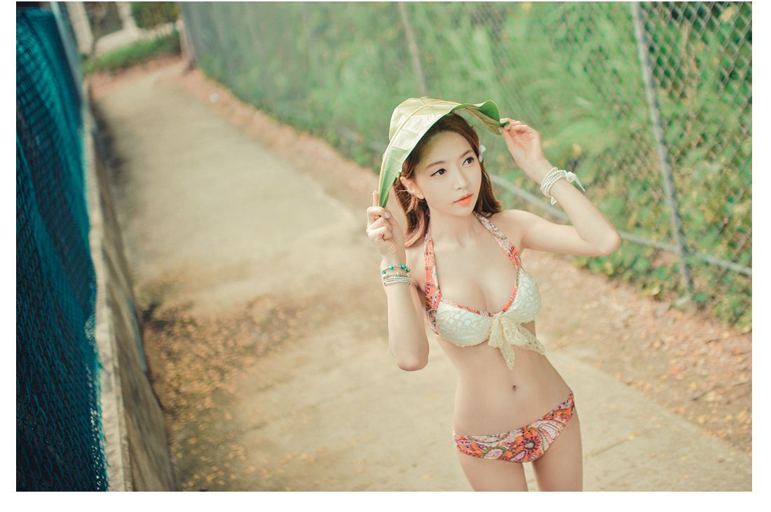 韩国比基尼少女户外诱惑写真