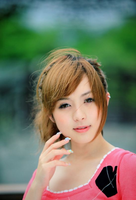 可爱清纯女生甜美街拍