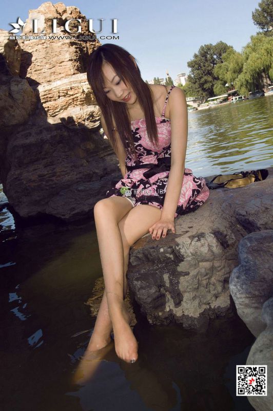 腿模璐璐 丝袜美脚写真