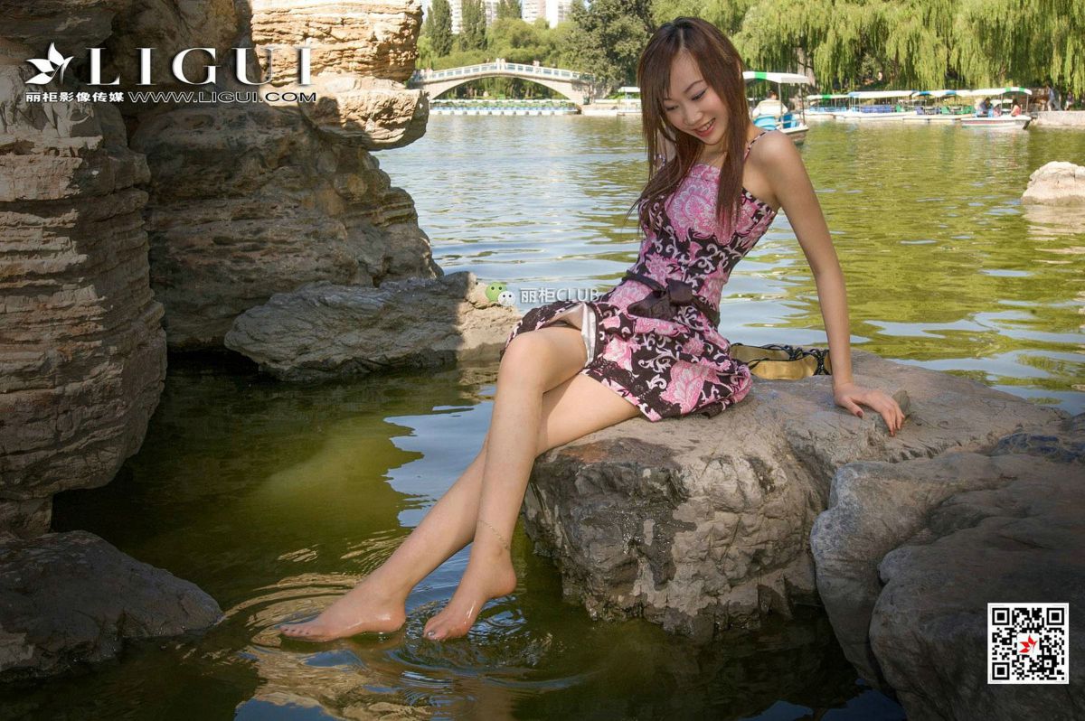 腿模璐璐 丝袜美脚写真