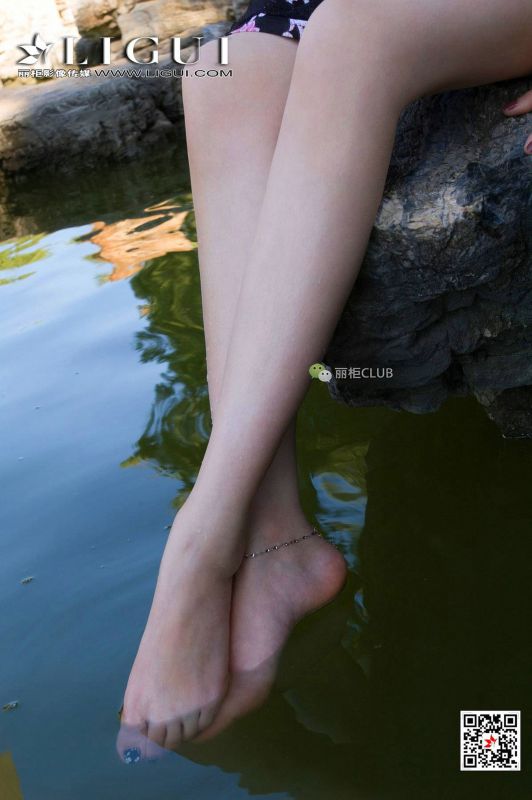 腿模璐璐 丝袜美脚写真