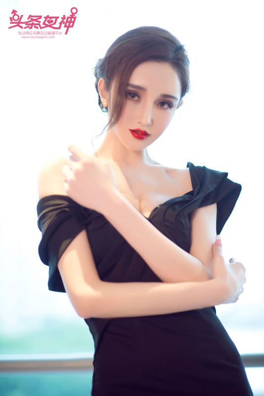 阿依努尔瓦娅 - 公主驾到