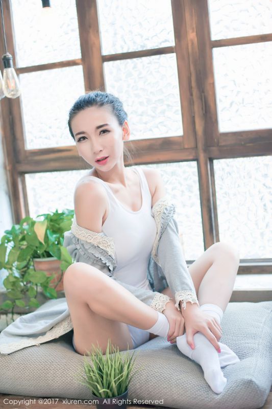 赵颖 - 日系女仆装和白色连体死库水 写真套图