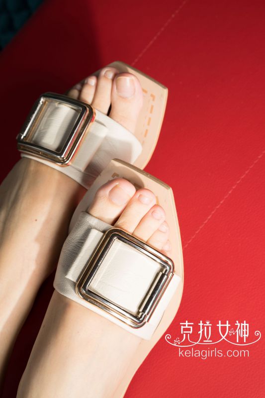 宋智珍 《校花美足》写真套图