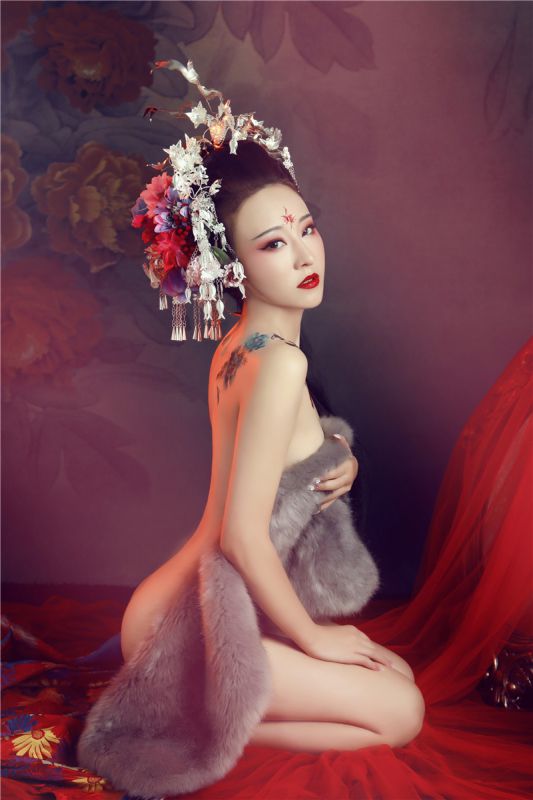 前熊猫主播艾玛寒亚