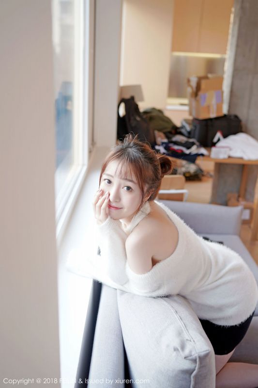 清纯妹子@yumi黄奕清首套写真