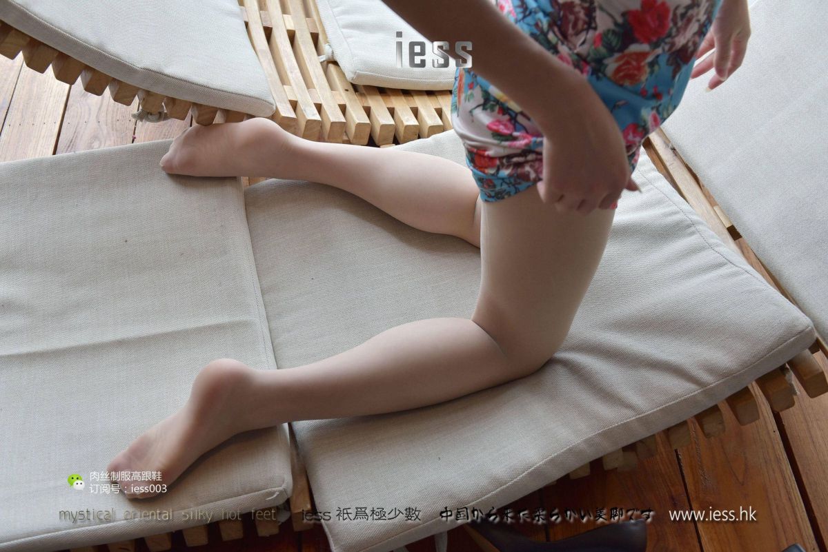 疏影 《午后咖啡馆小憩》