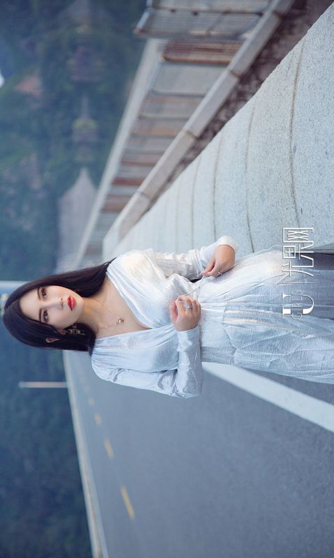 艾霓莎 - 心花路放 写真套图