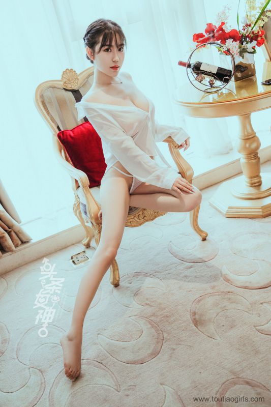 陈亦菲 - 卿本佳人 写真套图