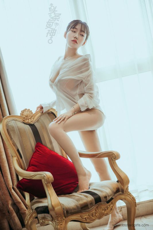 陈亦菲 - 卿本佳人 写真套图