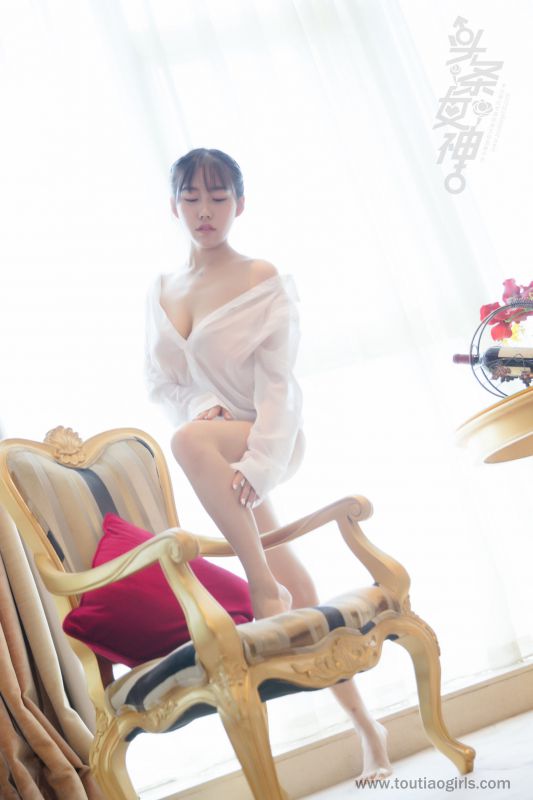 陈亦菲 - 卿本佳人 写真套图