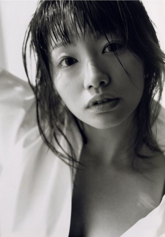 真锅薰眞鍋かをり-《kawori》 写真全集