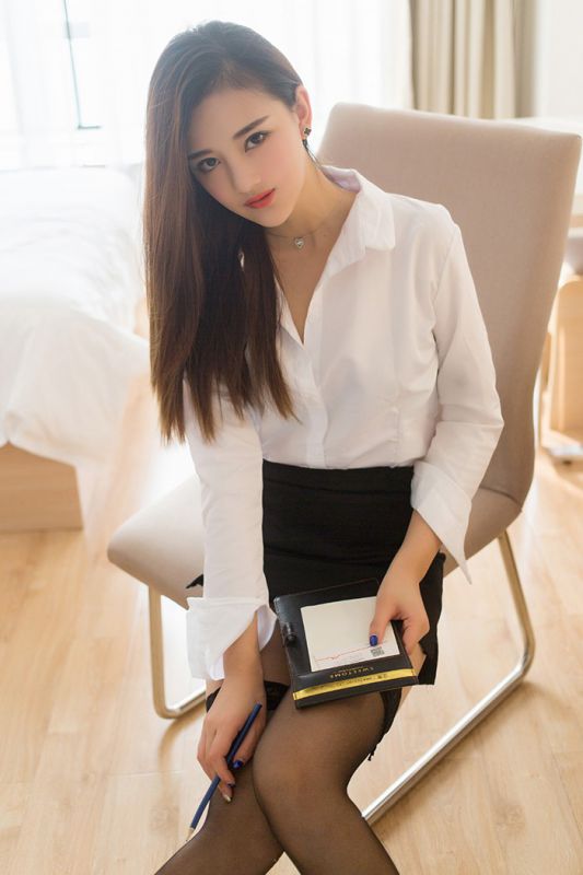 清纯的小妹子