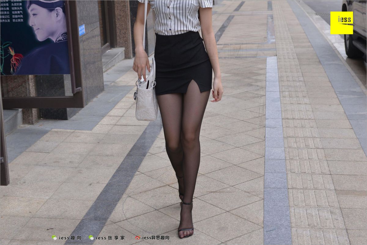 云芝 《跟踪云芝》丝袜美腿写真套图