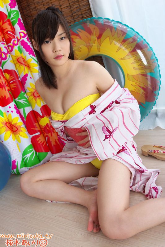 Airi Sakuragi 桜木あいり 和服诱惑