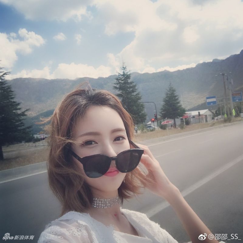 这位篮球女主播魅力值爆表!