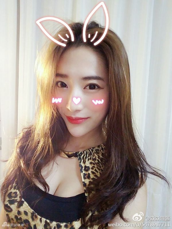 95后运动范女主播竟然这么早熟!