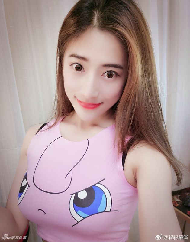 95后运动范女主播竟然这么早熟!