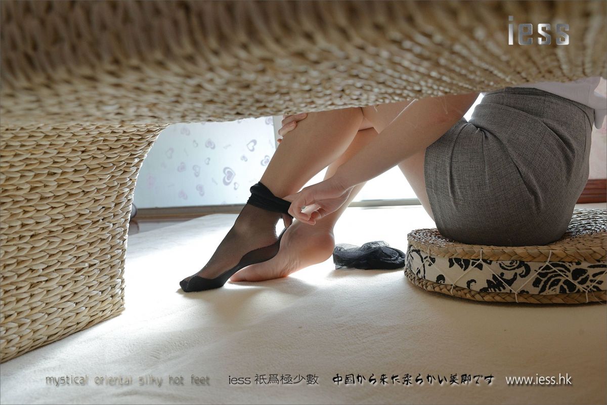 小夕《脱丝连续图》