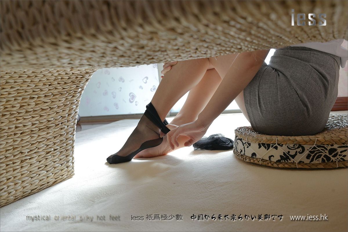 小夕《脱丝连续图》