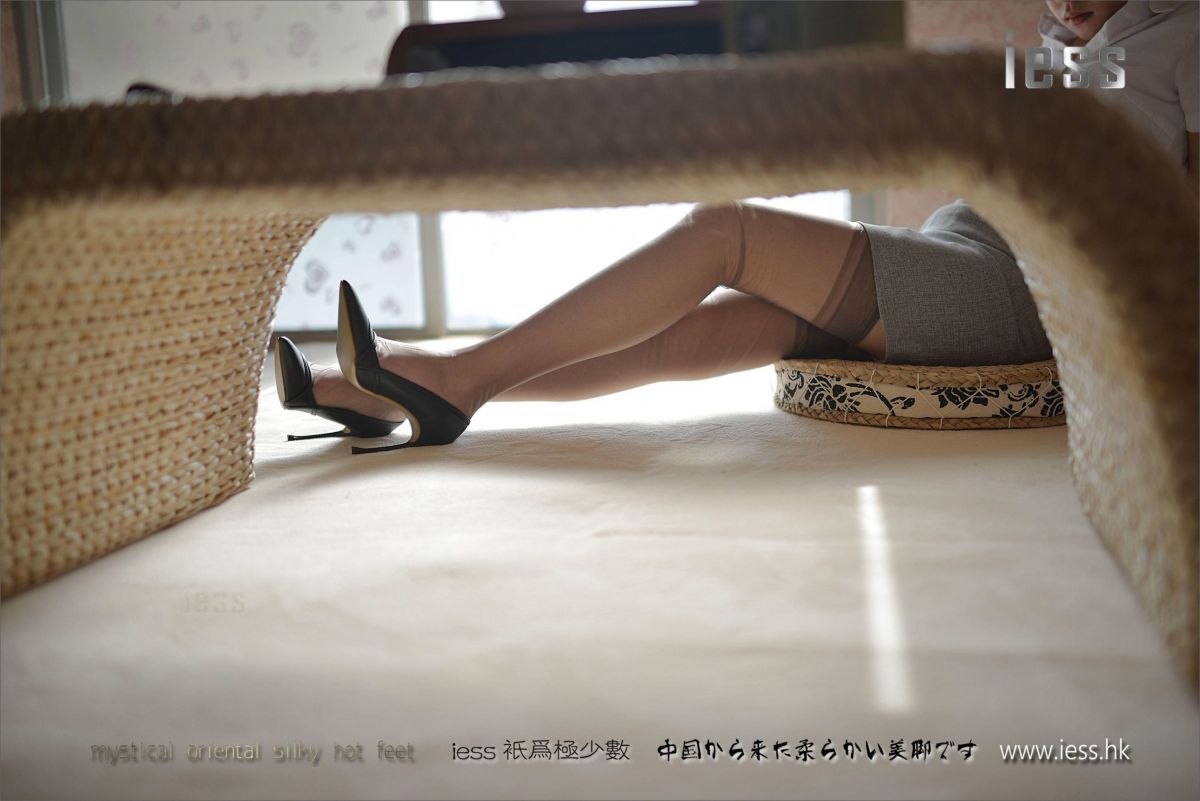 小夕《脱丝连续图》