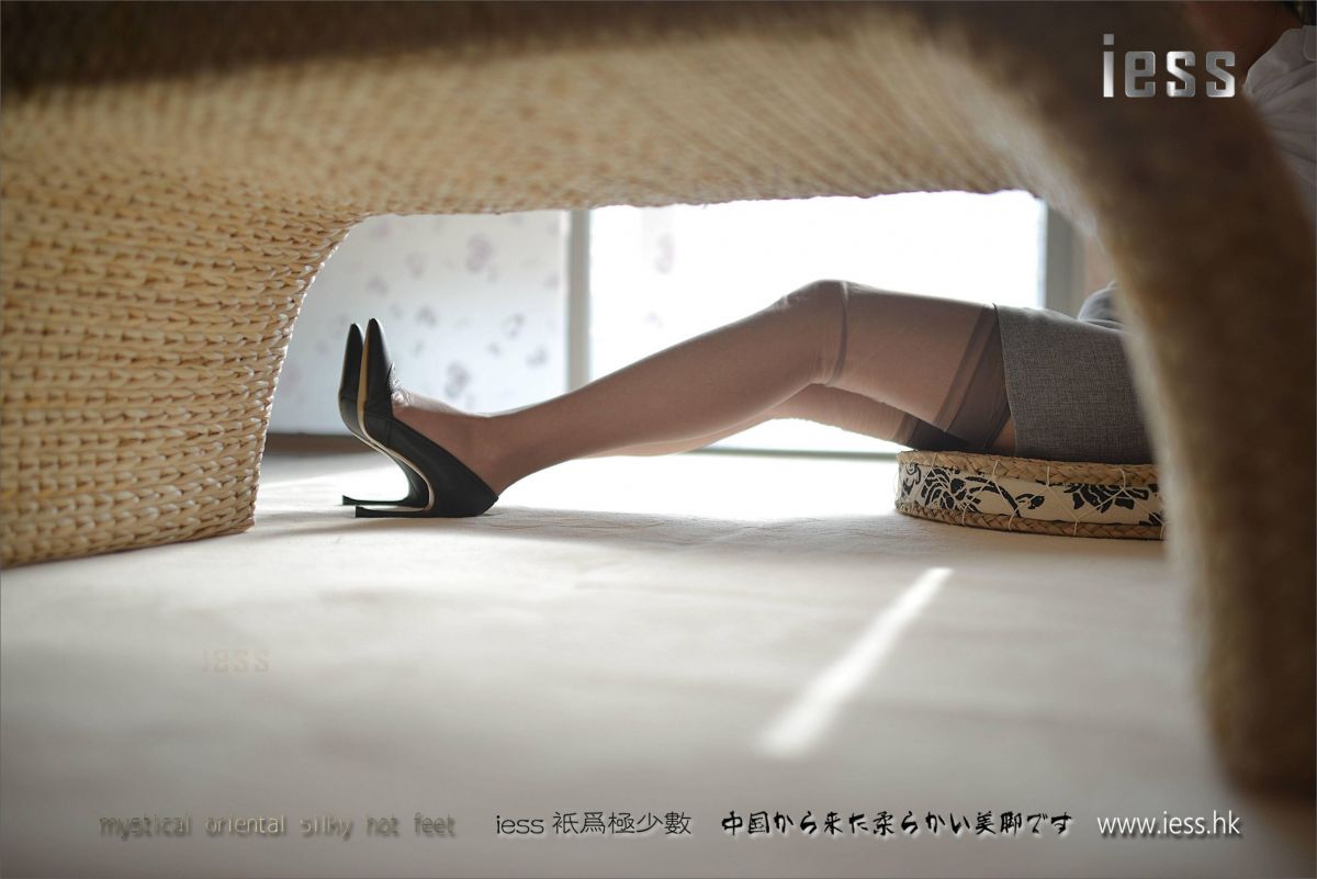 小夕《脱丝连续图》