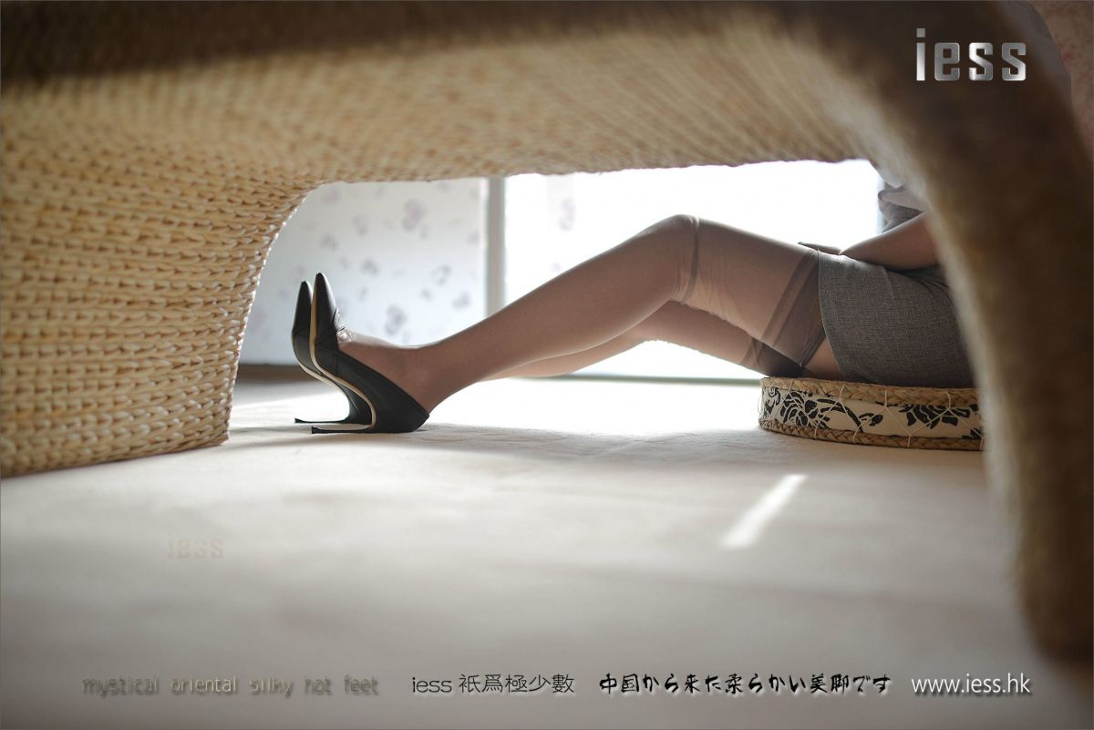 小夕《脱丝连续图》