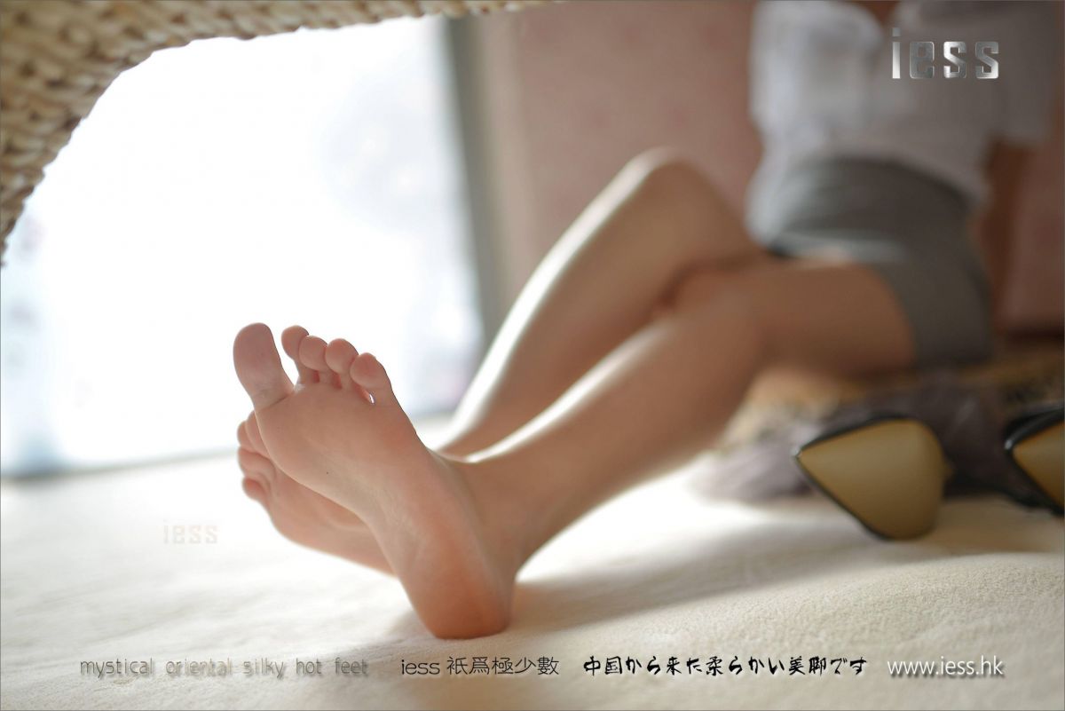 小夕《脱丝连续图》
