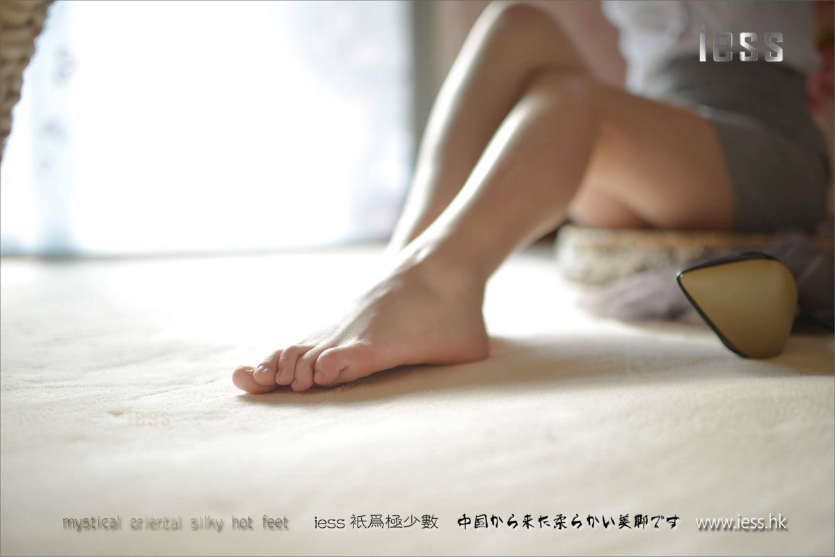 小夕《脱丝连续图》