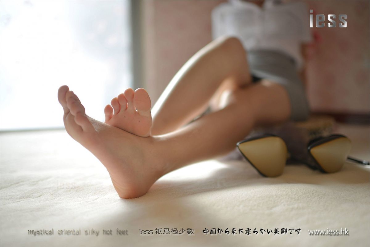 小夕《脱丝连续图》
