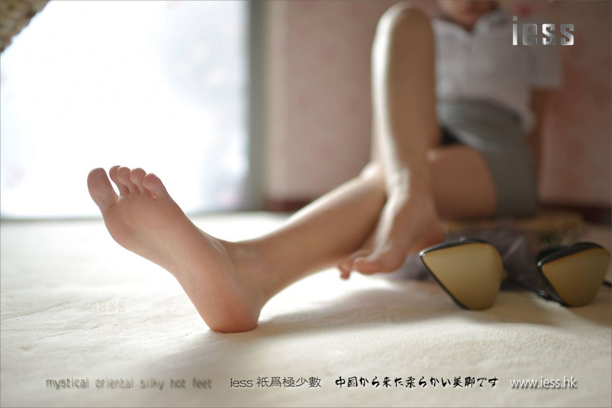 小夕《脱丝连续图》
