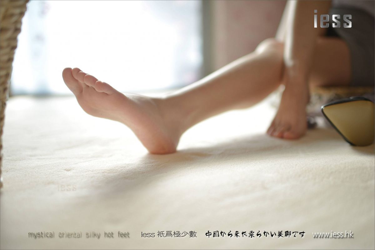 小夕《脱丝连续图》