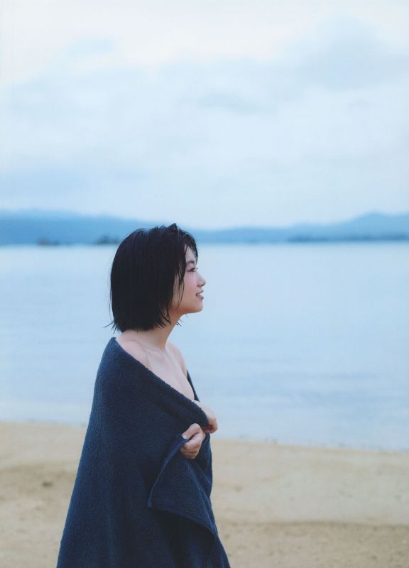 朝長美桜(朝长美樱) - 日向  ファースト写真集