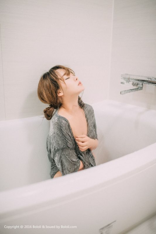 柳侑绮 - 醉酒の人妻 写真套图
