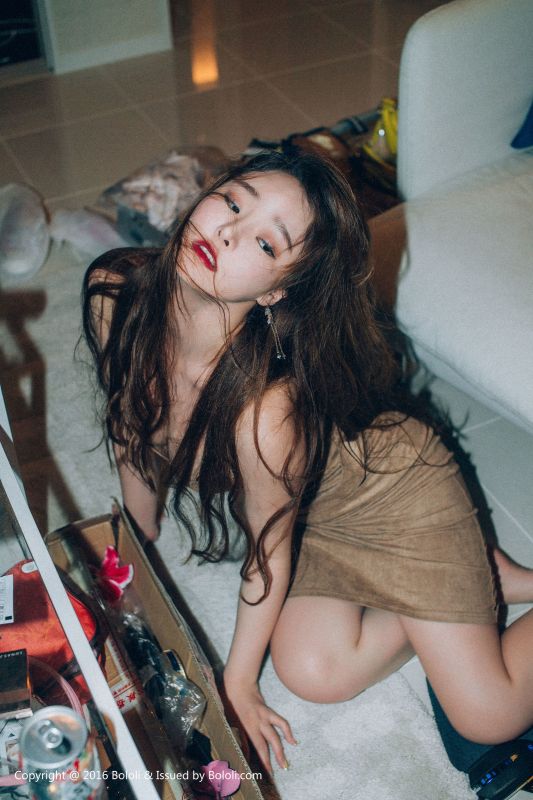 柳侑绮 - 醉酒の人妻 写真套图