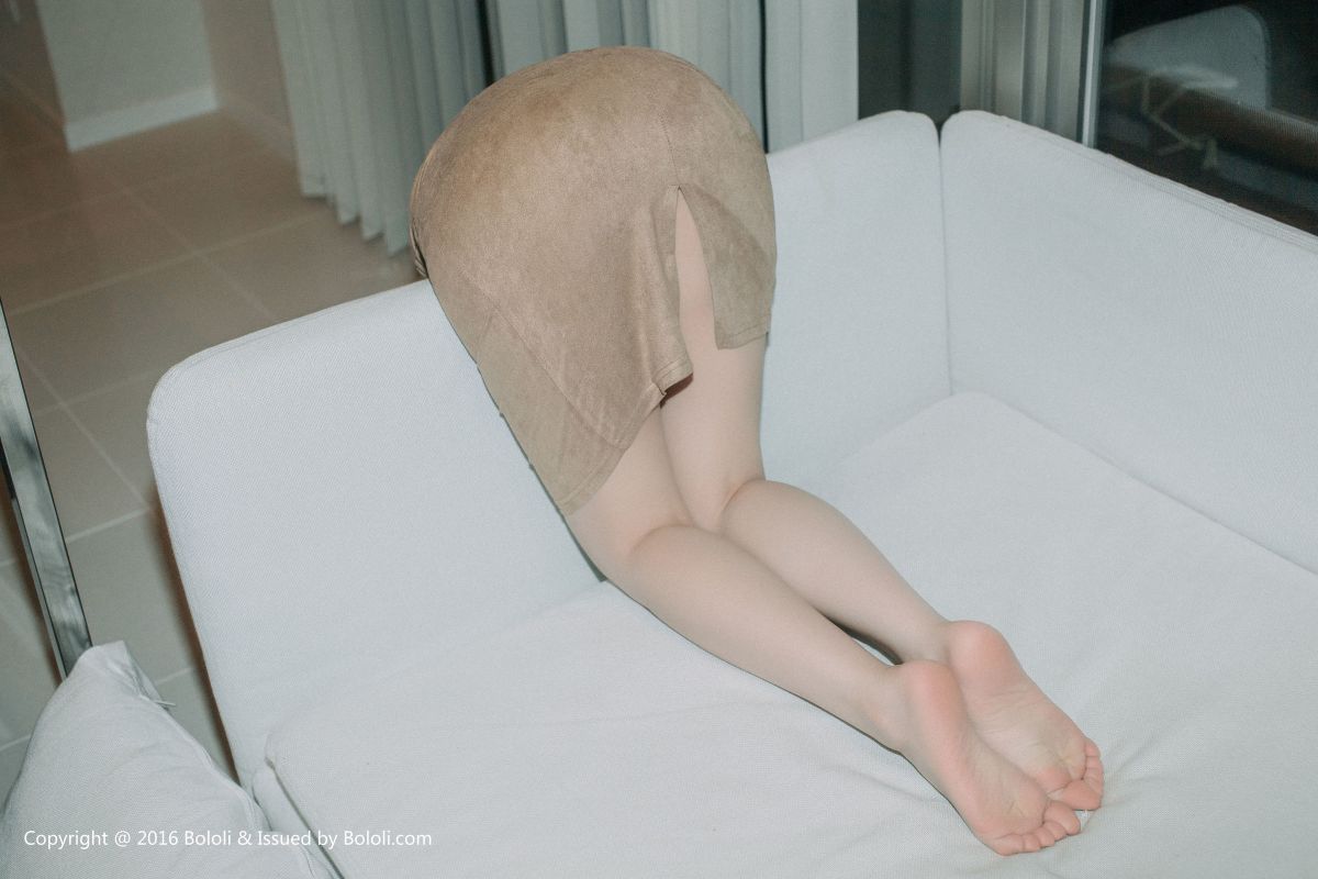 柳侑绮 - 醉酒の人妻 写真套图
