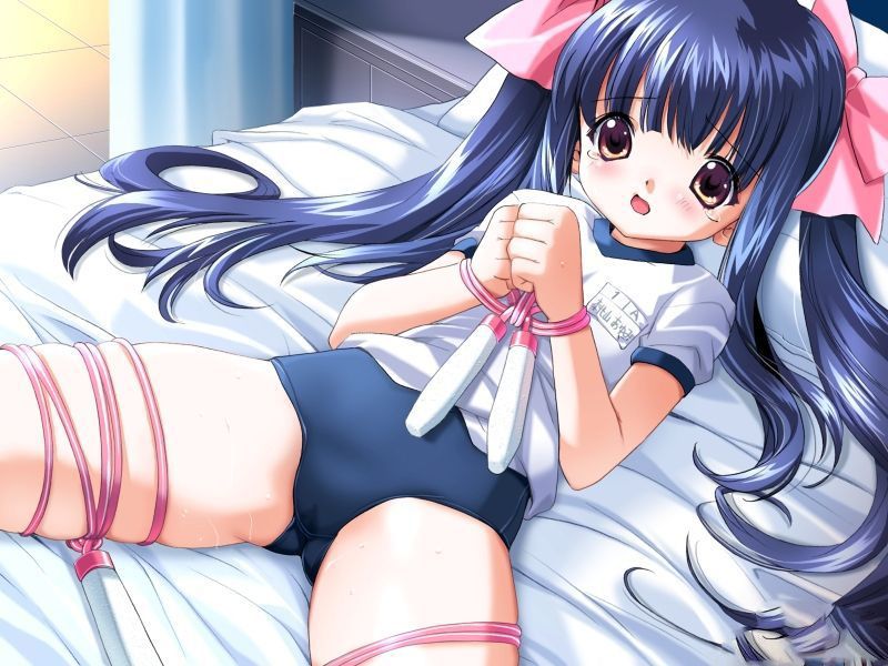 h动漫爆乳美女半裸图