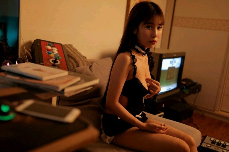 嫩白大腿[39P]