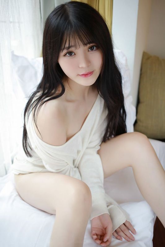 白色美女海边写真[20P]