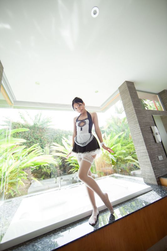 三田羽衣 Ui Mita - 女仆诱惑 写真套图