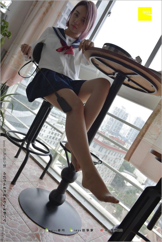 馨月 《知足常乐》