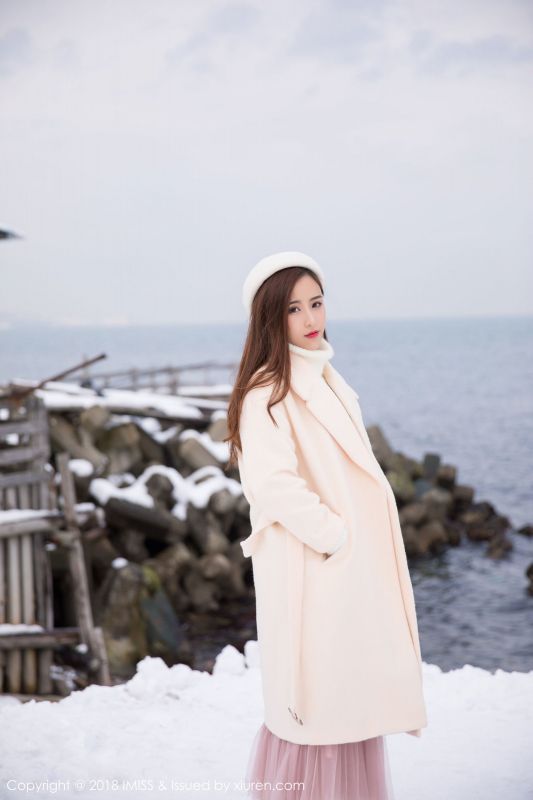 丽质美女@猫宝北海道旅拍第二套写真