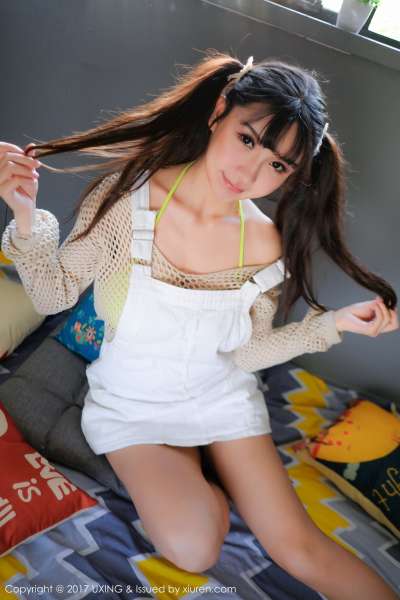 巨乳萝莉-晓茜sunny 写真套图