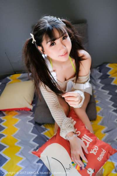 巨乳萝莉-晓茜sunny 写真套图