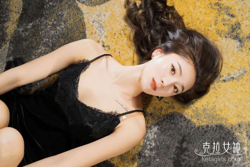 女神穆雪儿 《红太狼》 写真套图